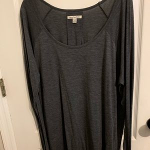 American Eagle long sleeve T